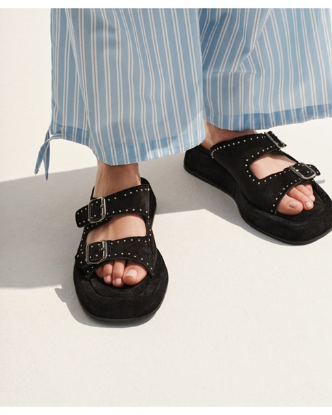 Esiot - Kaspakas Slides Esiot - Kaspakas Slides