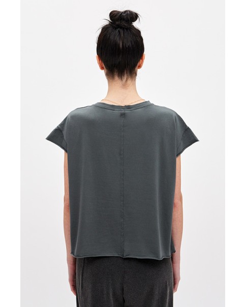 Raw Edges T-Shirt Raw Edges T-Shirt