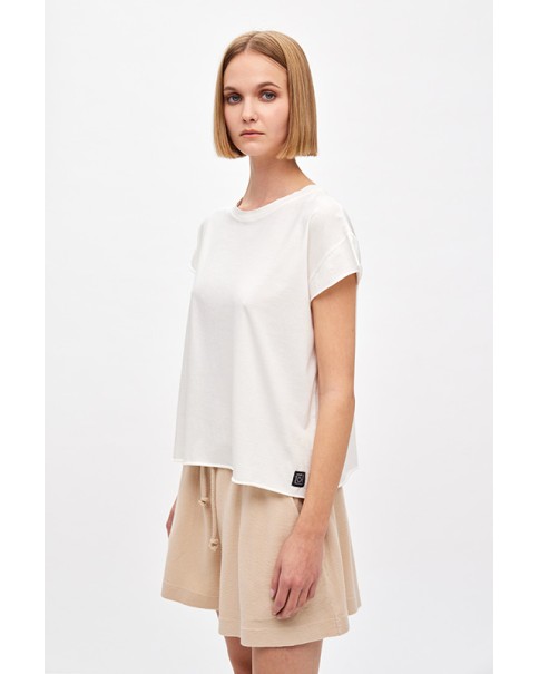 Raw Edges T-Shirt Raw Edges T-Shirt