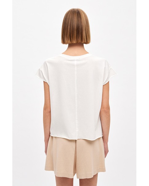 Raw Edges T-Shirt Raw Edges T-Shirt